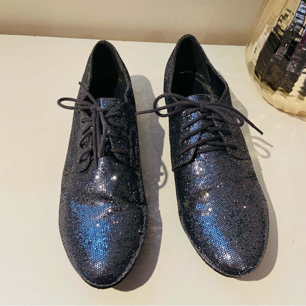 Forever 21 Glittery Oxford Shoes